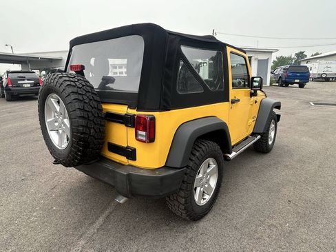 Used 2015 Jeep Wrangler Sport w/ Quick Order Package 24S AWD/4WD image 5