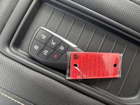 Used 2023 Chevrolet Suburban Premier w/ Advanced Technology Package image 29