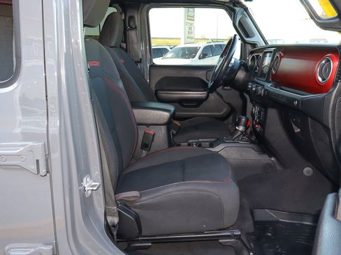 Used 2021 Jeep Wrangler Unlimited Rubicon image 32