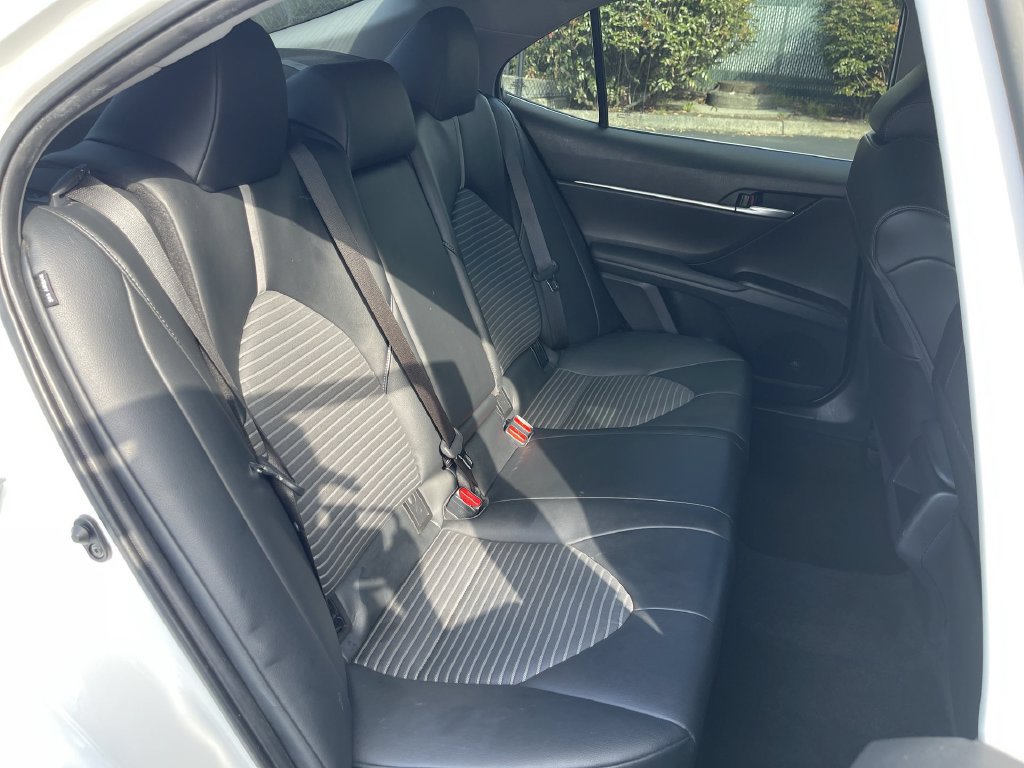 Used 2021 Toyota Camry SE FWD image 23