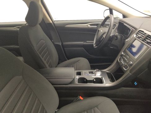 Used 2020 Ford Fusion SE AWD/4WD image 21