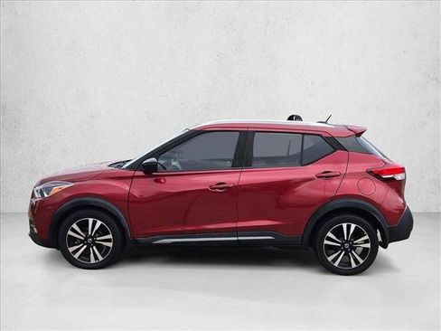 Used 2019 Nissan Kicks SR w/ Exterior Package image 9