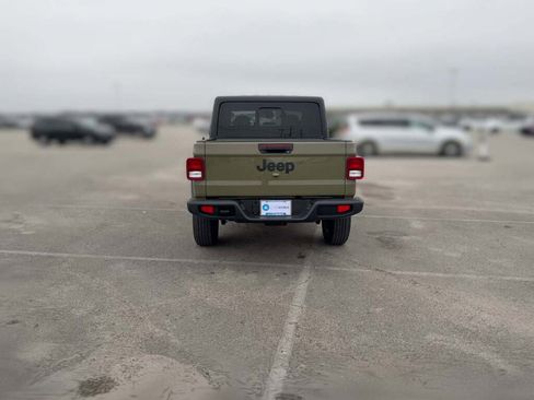 New 2026 Jeep Gladiator Sport image 10