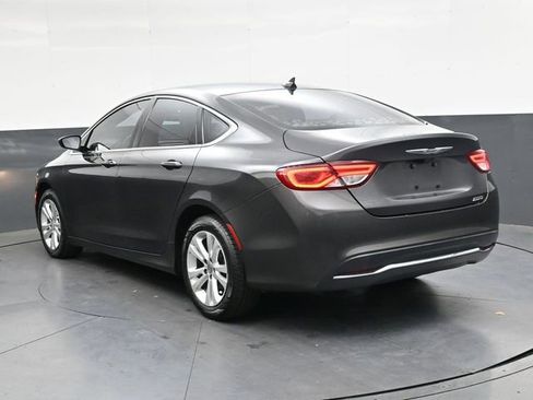 Used 2017 Chrysler 200 Limited Platinum image 6