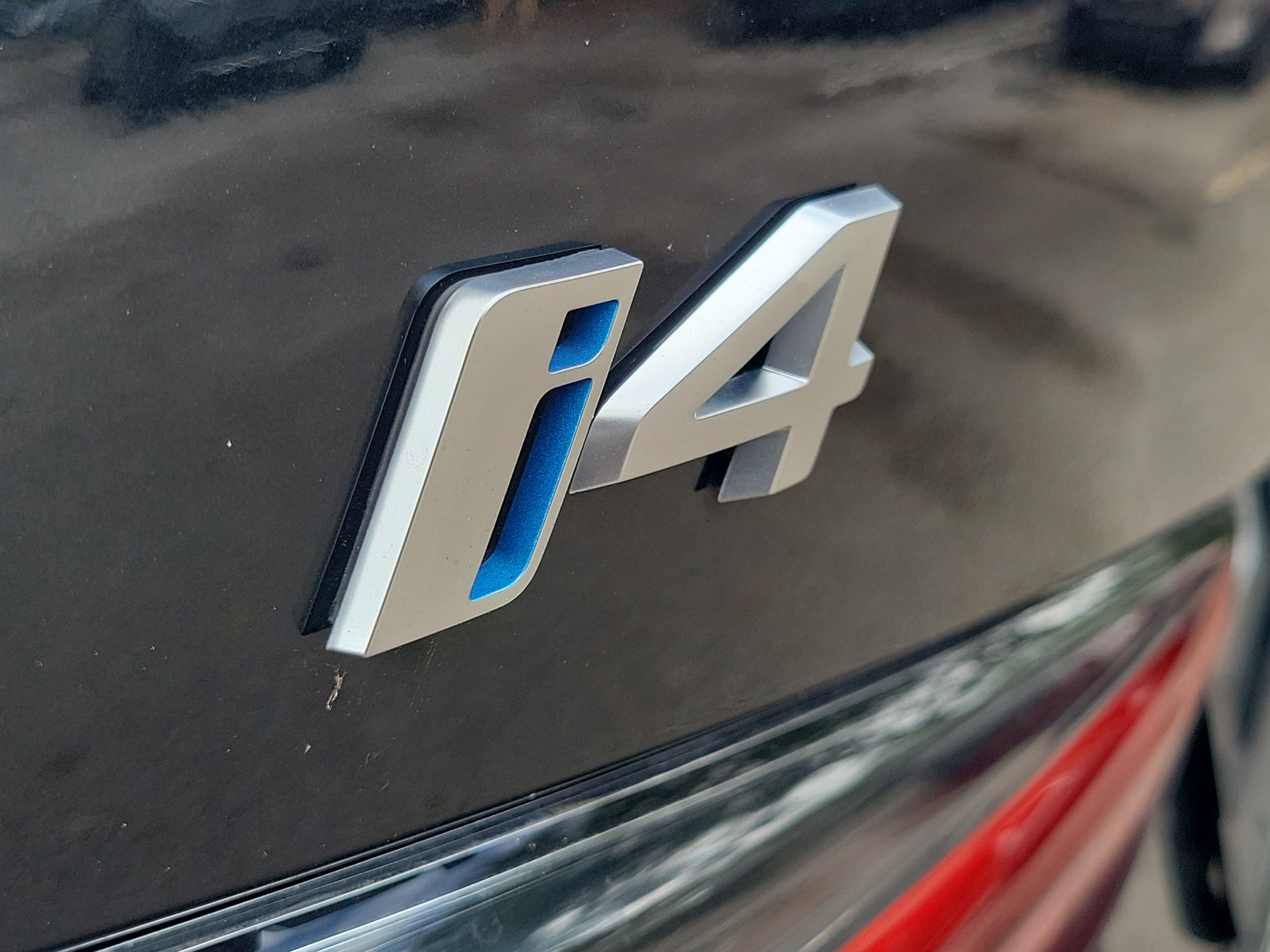Used 2024 BMW i4 eDrive40 w/ M Sport Package RWD image 7