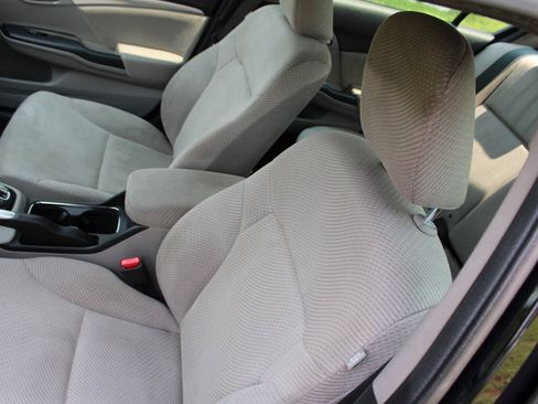 Used 2013 Honda Civic Hybrid Sedan image 17