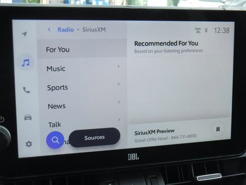 Used 2023 Toyota RAV4 XLE Premium image 33