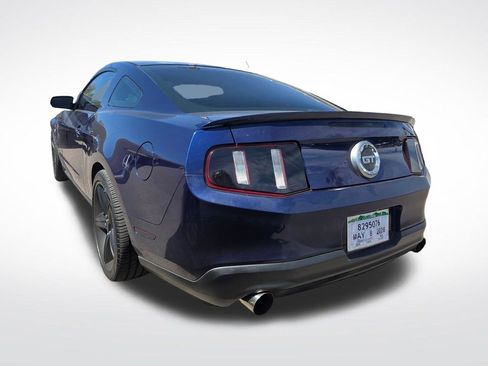 Used 2010 Ford Mustang GT image 6