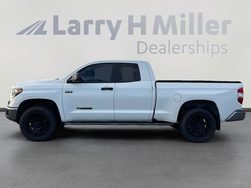 Used 2018 Toyota Tundra SR5 image 3