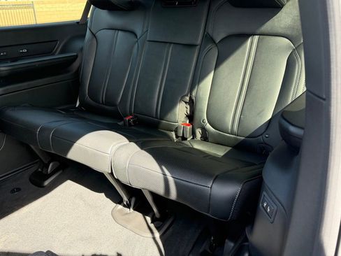New 2026 Jeep Grand Wagoneer L Limited AWD/4WD image 19