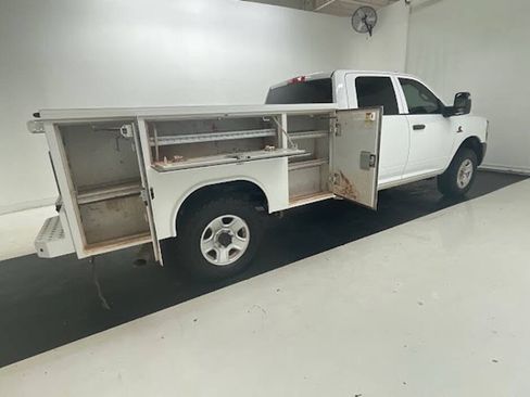 Used 2023 RAM 2500 Tradesman AWD/4WD image 13