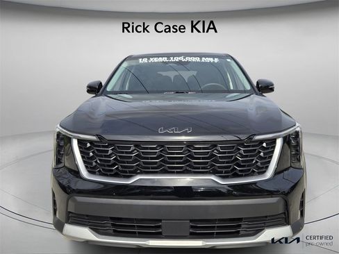 Used 2025 Kia Sorento LX image 5