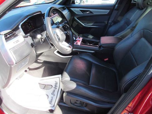 Used 2024 Jaguar F-PACE R-Dynamic S image 18