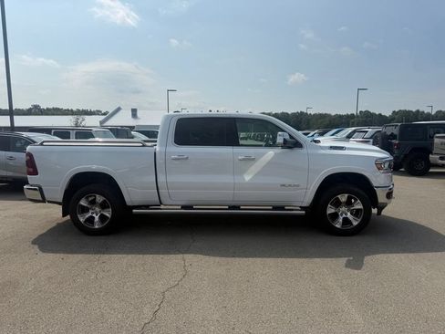 Used 2019 RAM 1500 Laramie AWD/4WD image 15