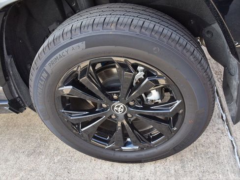 Used 2025 Toyota RAV4 XSE image 13