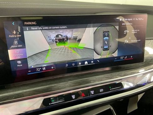 Used 2024 BMW i7 eDrive50 image 11