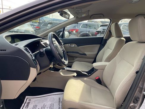 Used 2013 Honda Civic LX image 9