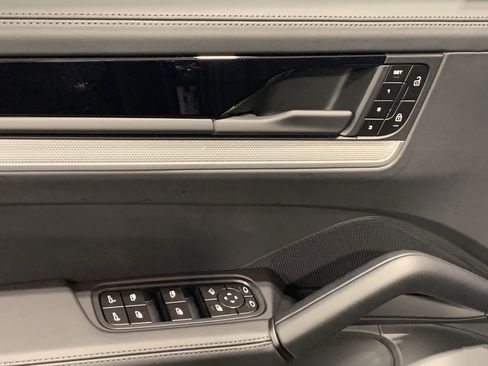 New 2026 Porsche Cayenne Coupe image 14