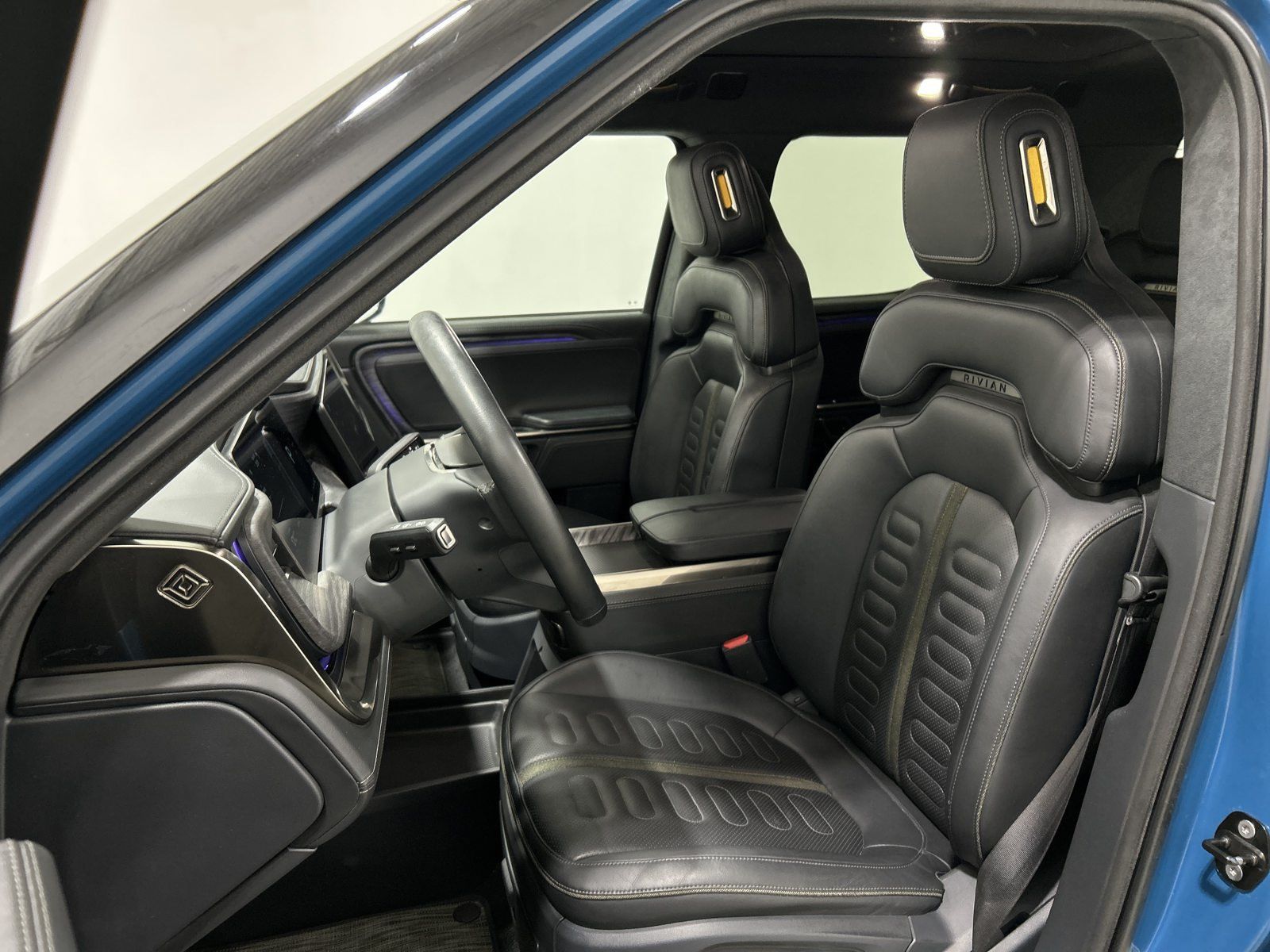 Used 2022 Rivian R1T Adventure AWD/4WD image 20