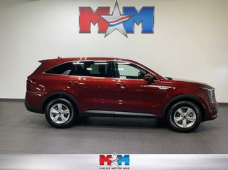 Used 2025 Kia Sorento LX video 1