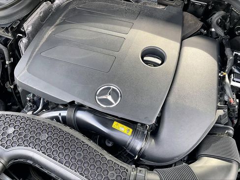 Used 2022 Mercedes-Benz GLC 300 GLC 300 image 29