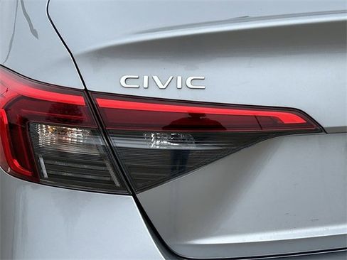 Used 2022 Honda Civic Sport image 7