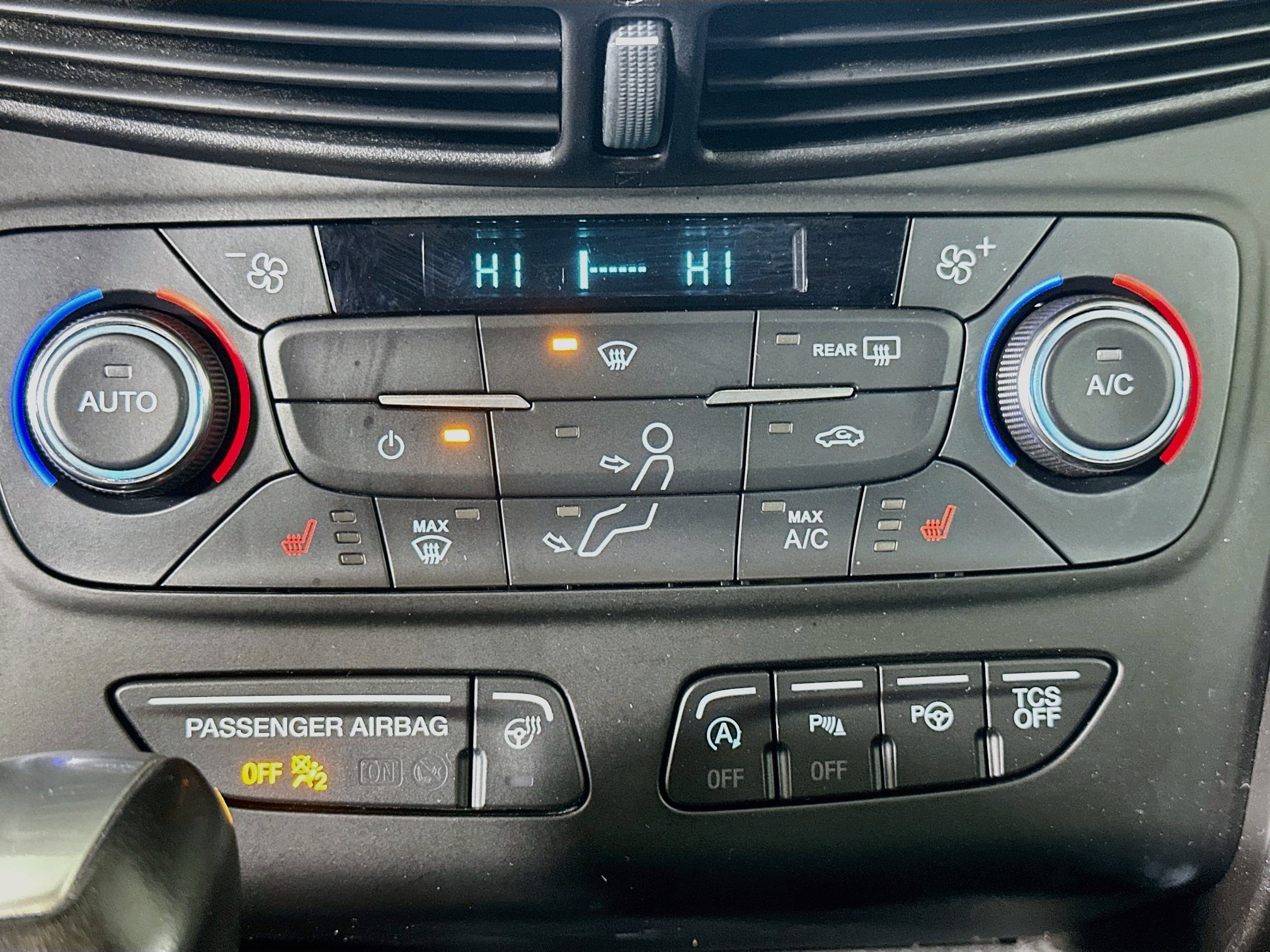 Used 2017 Ford Escape Titanium w/ Equipment Group 301A FWD image 24