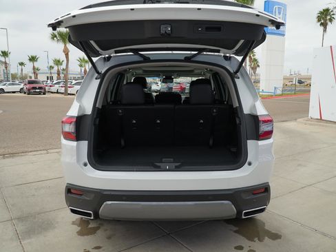 New 2026 Honda Pilot image 8