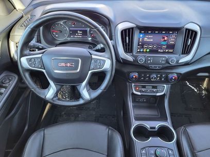 Used 2024 GMC Terrain SLT