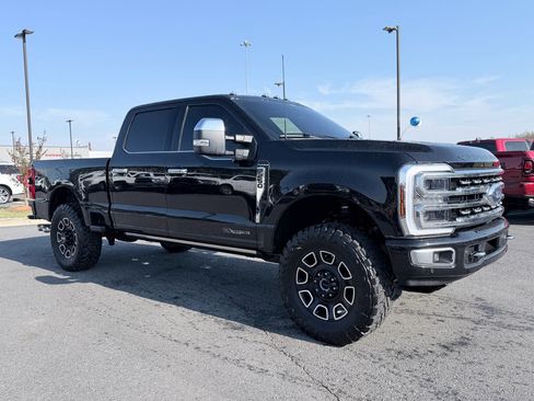Used 2024 Ford F250 Platinum image 2