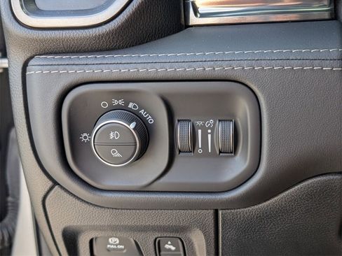 Used 2021 RAM 1500 Limited image 30