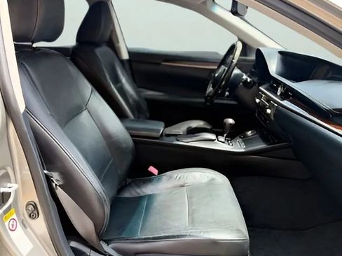 Used 2015 Lexus ES 350 w/ Luxury Package FWD image 23