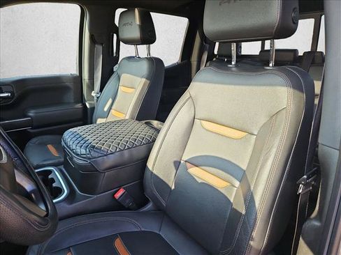 Used 2022 GMC Sierra 1500 AT4 w/ AT4 Premium Package AWD/4WD image 17
