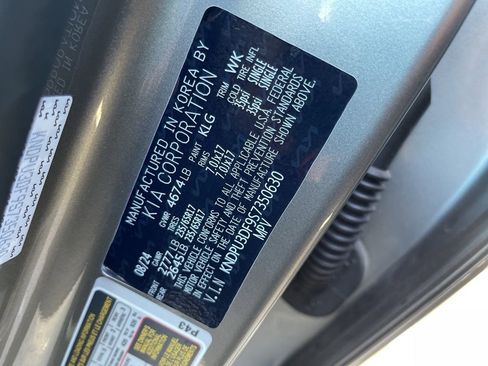 Used 2025 Kia Sportage LX FWD image 24