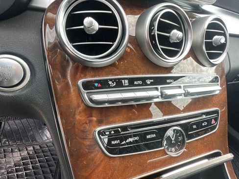 Used 2015 Mercedes-Benz C 300 4MATIC Sedan image 20