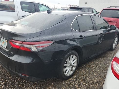 Used 2024 Toyota Camry LE image 4