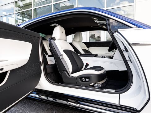 Used 2024 Rolls-Royce Spectre w/ Spectre Launch Package image 42