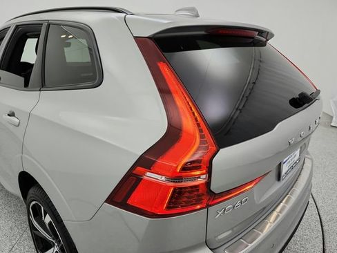 Used 2024 Volvo XC60 B5 Ultimate w/ Protection Package Premier AWD/4WD image 41