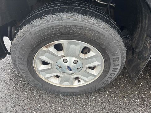 Used 2013 Ford F150 STX image 28