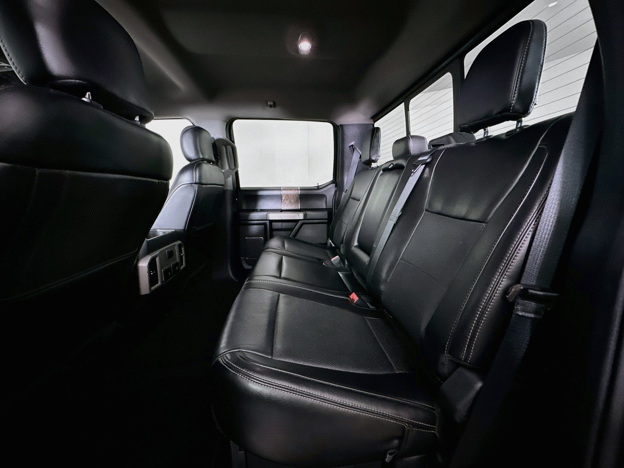 Used 2019 Ford F250 Lariat w/ Lariat Value Package AWD/4WD image 27