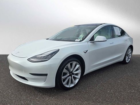 Used 2020 Tesla Model 3 Standard Range image 7
