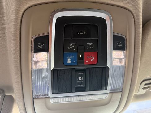 Used 2021 RAM 1500 Laramie image 28