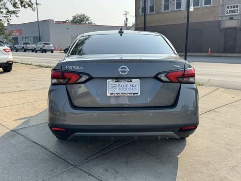 Used 2021 Nissan Versa SV image 6