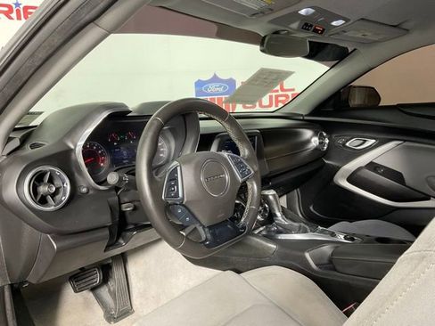 Used 2020 Chevrolet Camaro LT image 12