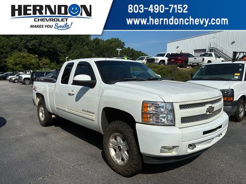 Used 2011 Chevrolet Silverado 1500 LT w/ All-Star Edition AWD/4WD image 1