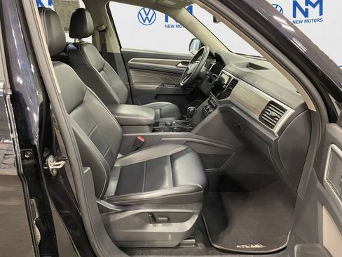 Used 2023 Volkswagen Atlas SEL AWD/4WD image 15