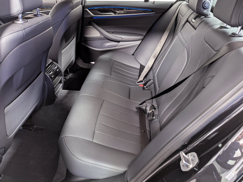 Certified 2023 BMW 530e xDrive w/ Premium Package AWD/4WD image 47