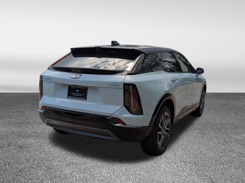 New 2025 Cadillac Optiq Sport 1 image 21