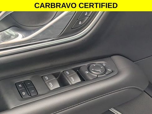 Used 2021 Chevrolet Suburban LT AWD/4WD image 11