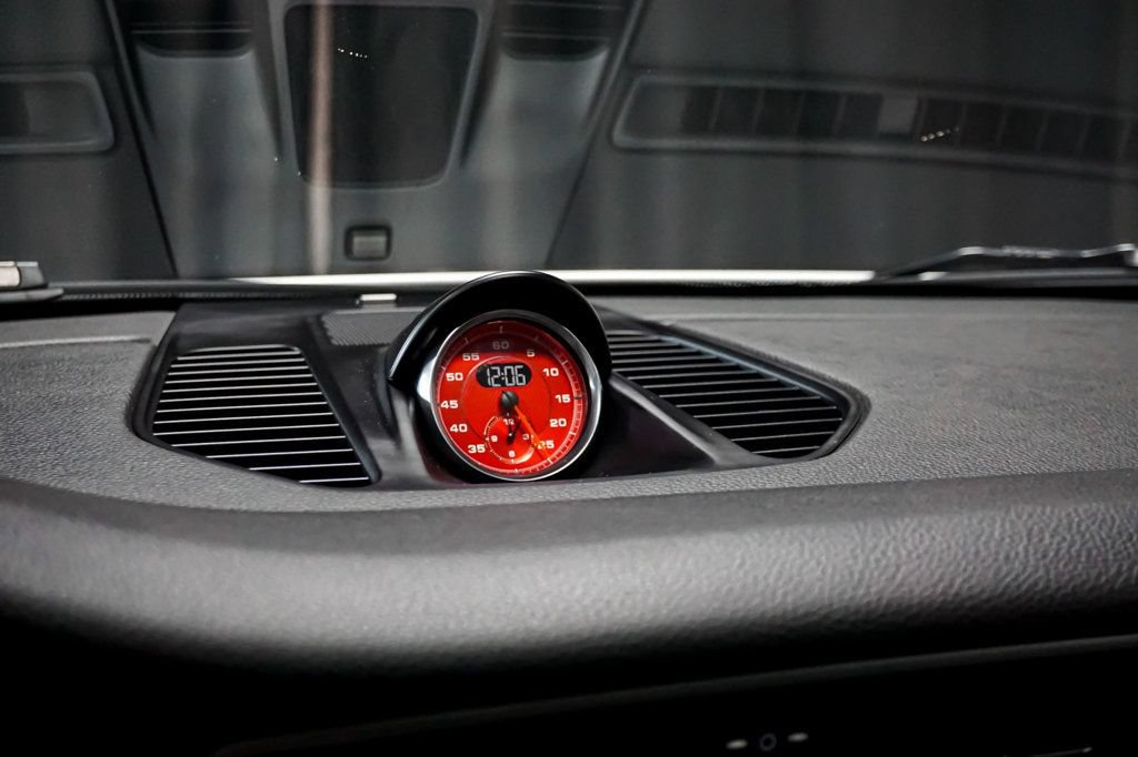 Used 2018 Porsche 911 Carrera image 43